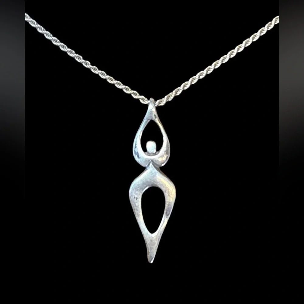 925 Sterling Silver Modernist Female Figure Goddess Fertility Necklace - Picture 1 of 6